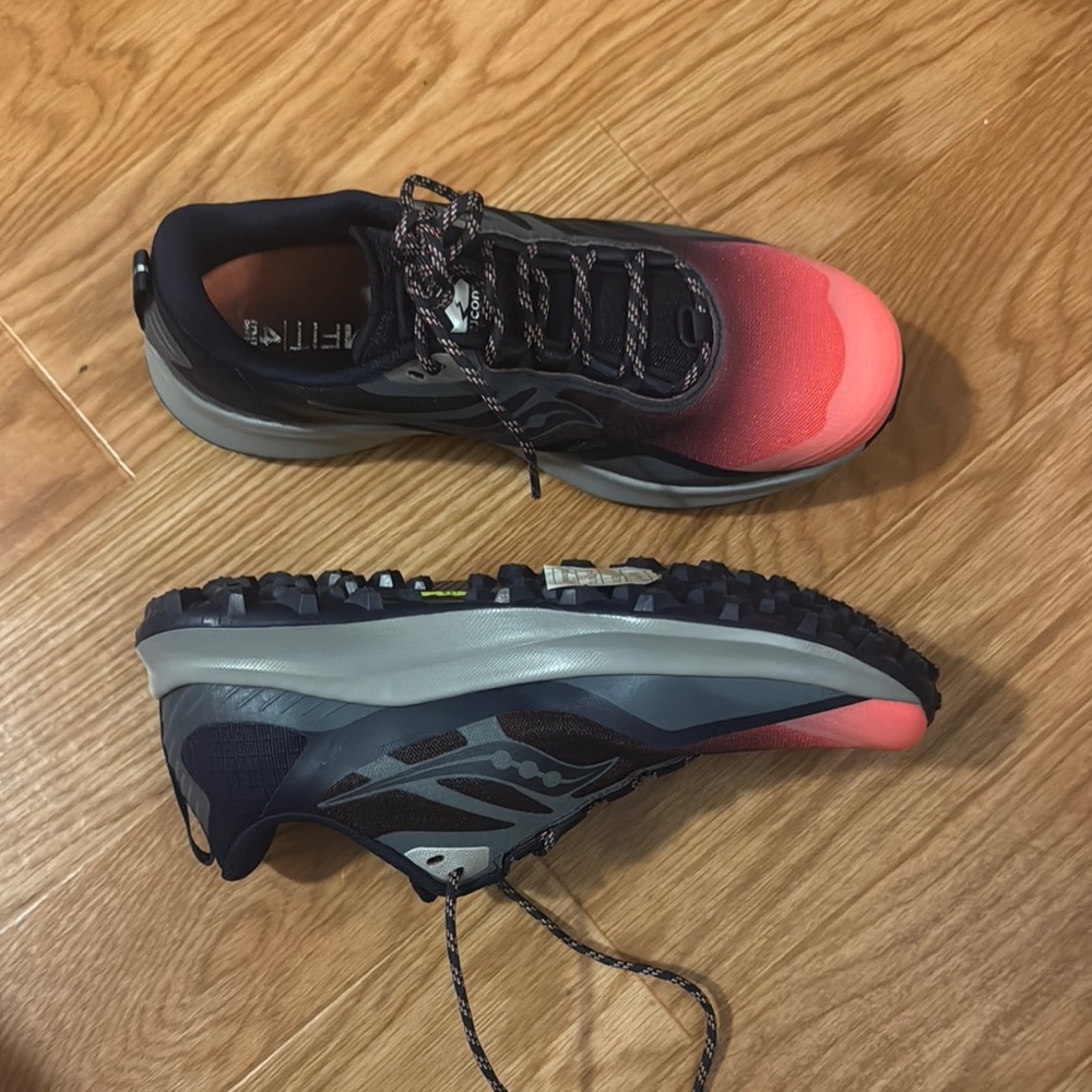 Saucony Women’s Navy and Pink Athletic Shoes for Performance Peregrine 12